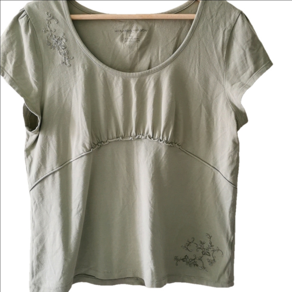 Hillard & Hanson casual shirt. Size XL.. EUC